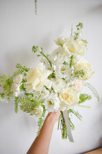 Load image into Gallery viewer, Whispering Bouquet