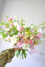 Load image into Gallery viewer, Coral: Non wrapped bouquet
