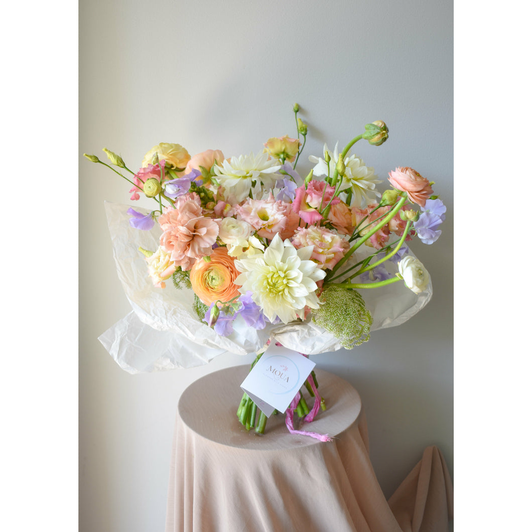 Flower delivery: Fresh premium floral bouquets